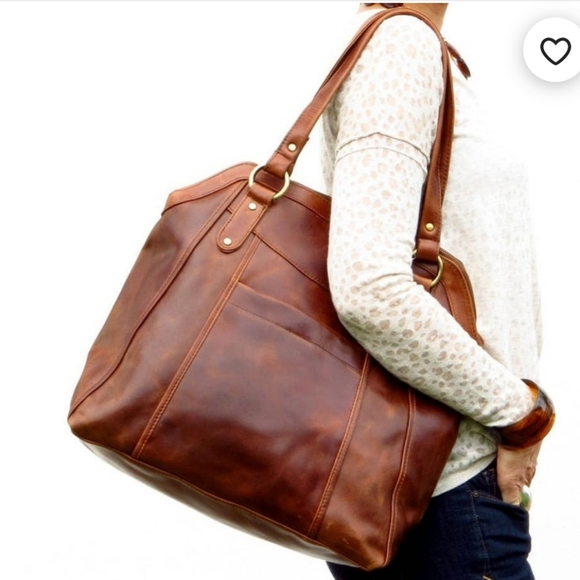 Madewell Handbags - EUC Handmade Leather Bag